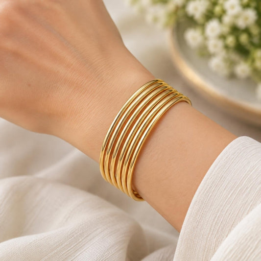 Oro Laminado Semanario Bangle, Gold Filled Style Polished, Golden Finish