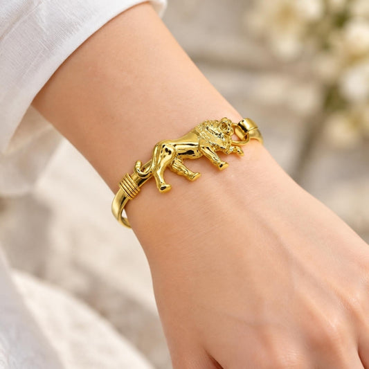 Oro Laminado Individual Bangle, Gold Filled Style Lion Design, Polished, Golden Finish