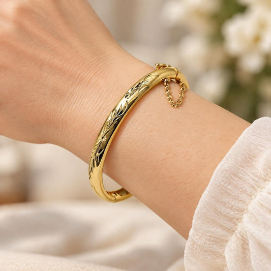 Oro Laminado Individual Bangle, Gold Filled Style Diamond Cutting Finish, Golden Finish