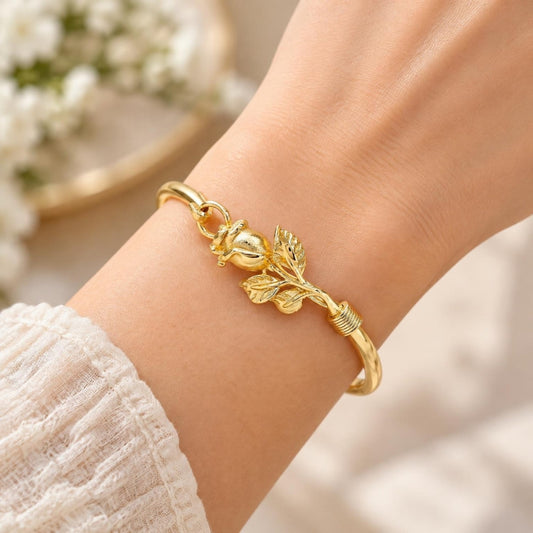 Oro Laminado Individual Bangle, Gold Filled Style Flower Design, Polished, Golden Finish