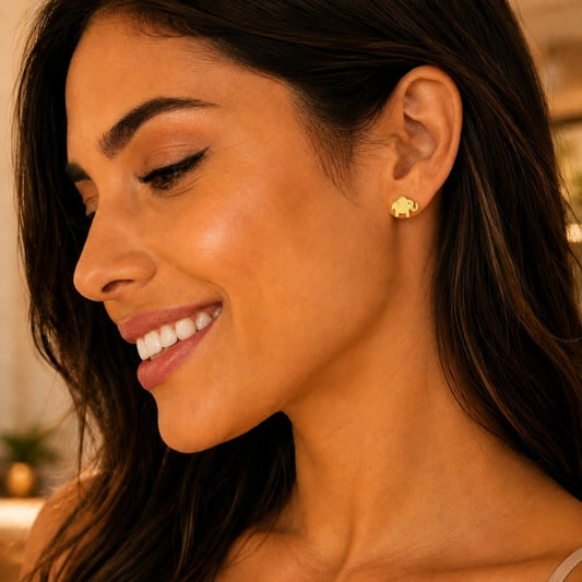 Oro Laminado Stud Earring, Gold Filled Style Elephant Design, Polished, Golden Finish