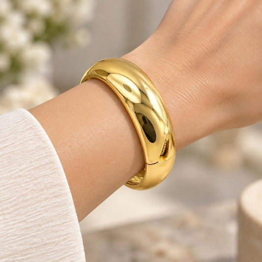 Oro Laminado Individual Bangle, Gold Filled Style Polished, Golden Finish