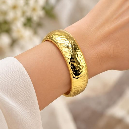 Oro Laminado Individual Bangle, Gold Filled Style Polished, Golden Finish