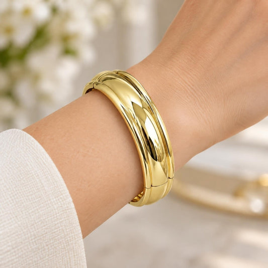 Oro Laminado Individual Bangle, Gold Filled Style Polished, Golden Finish