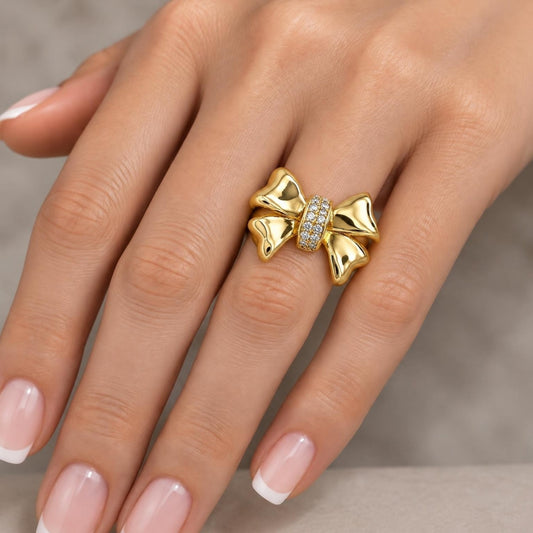 Oro Laminado Multi Stone Ring, Gold Filled Style Bow Design, with White Cubic Zirconia, Polished, Golden Finish