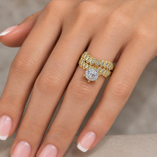 Oro Laminado Wedding Ring, Gold Filled Style Cluster and Leaf Design, with White Cubic Zirconia and White Micro Pave, Polished, Golden Finish