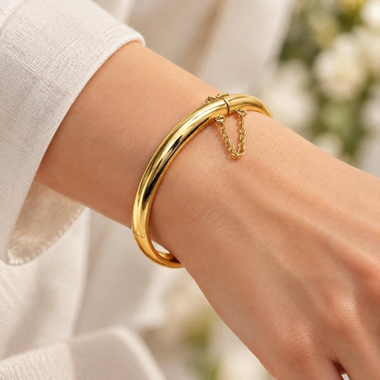 Oro Laminado Individual Bangle, Gold Filled Style Polished, Golden Finish