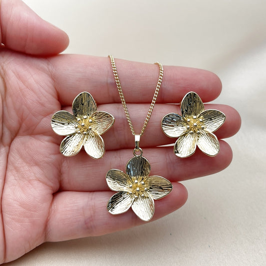 Oro Laminado Earring and Pendant Adult Set, Gold Filled Style Flower Design, Diamond Cutting Finish, Golden Finish