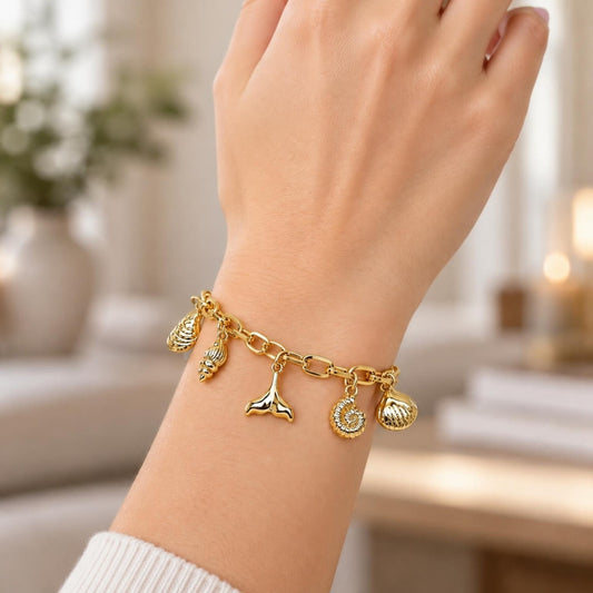 Oro Laminado Charm Bracelet, Gold Filled Style Shell and Snail Design, Polished, Golden Finish