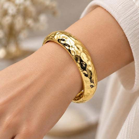 Oro Laminado Individual Bangle, Gold Filled Style Polished, Golden Finish