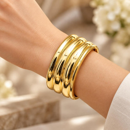 Oro Laminado Individual Bangle, Gold Filled Style Polished, Golden Finish