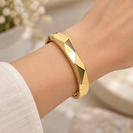 Oro Laminado Individual Bangle, Gold Filled Style Polished, Golden Finish
