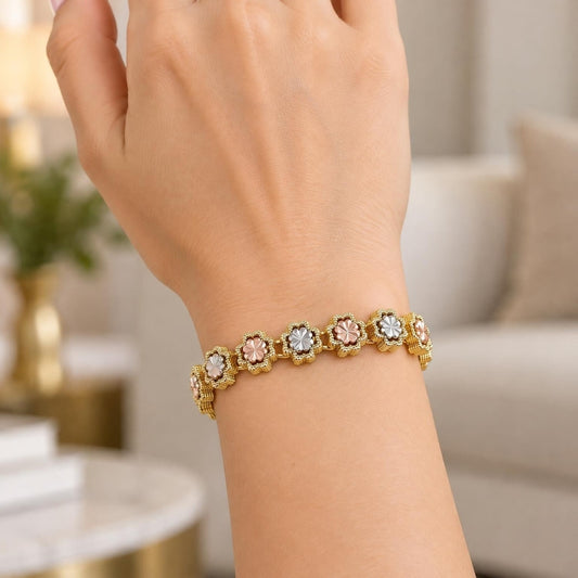 Oro Laminado Solid Bracelet, Gold Filled Style Four-leaf Clover Design, Diamond Cutting Finish, Tricolor