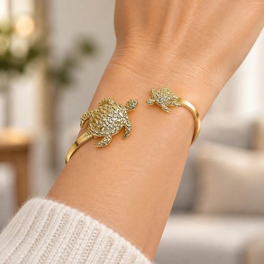 Oro Laminado Individual Bangle, Gold Filled Style Turtle Design, Polished, Golden Finish