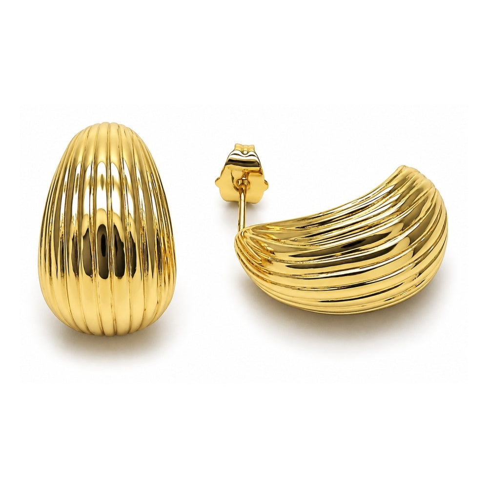 Oro Laminado Stud Earring, Gold Filled Style Teardrop Design, Polished, Golden Finish
