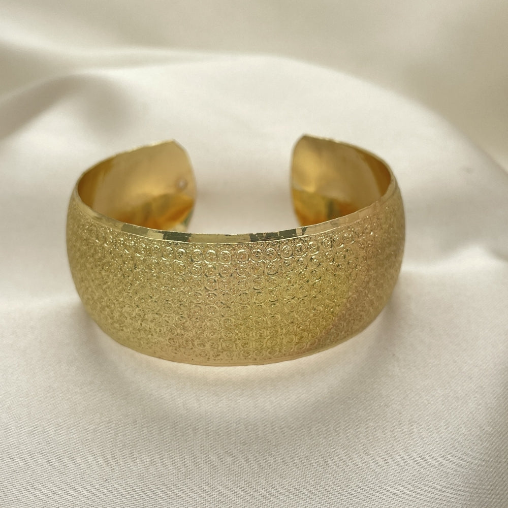 Diamond Cut Gold Bangle Bracelet - Adjustable Size Handmade Cuff Bangle. Gif for Women - Gold Filled Style Bangles 07.101.0025