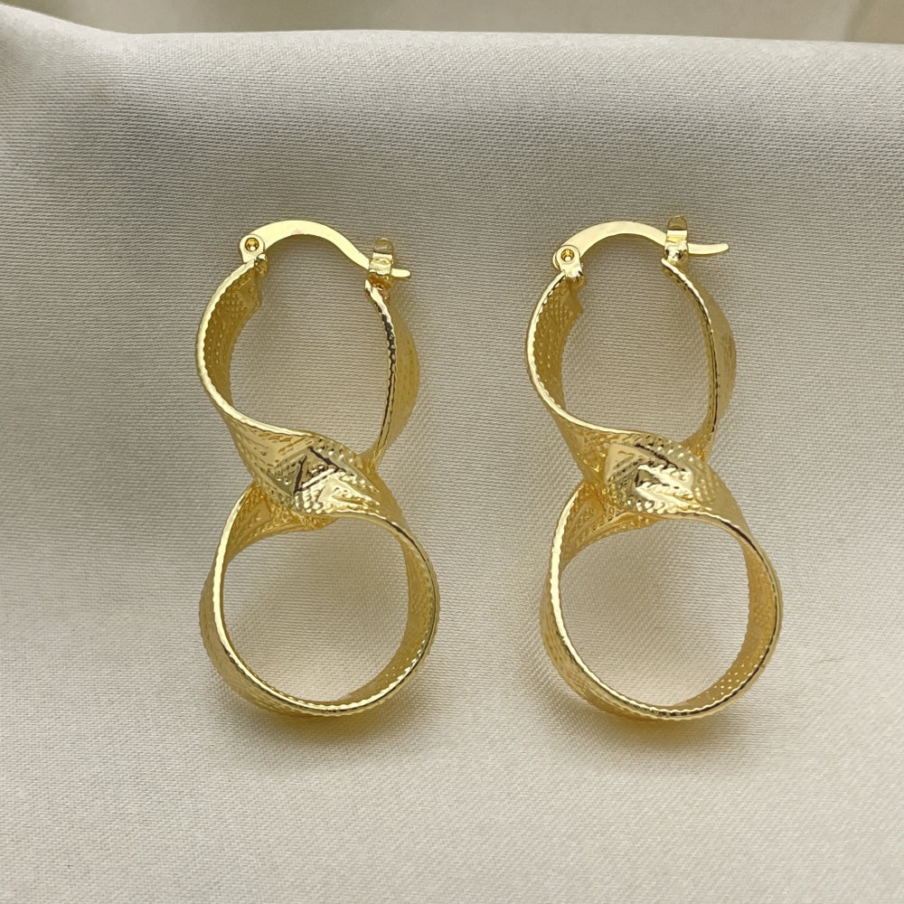 Oro Laminado Small Hoop, Gold Filled Style Twist and Infinite Design, Diamond Cutting Finish, Golden Finish