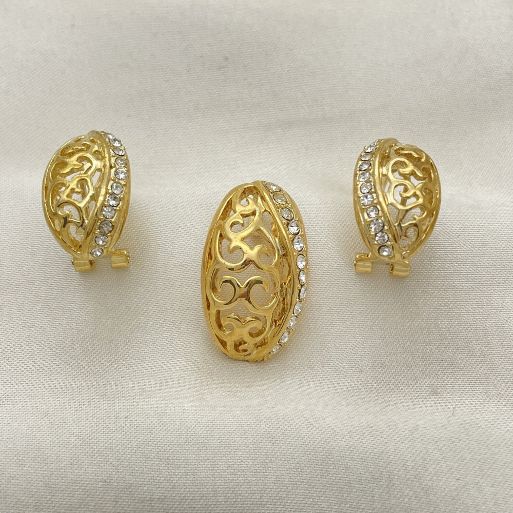 Oro Laminado Earring and Pendant Adult Set, Gold Filled Style Leaf Design, with White Crystal, Polished, Golden Finish