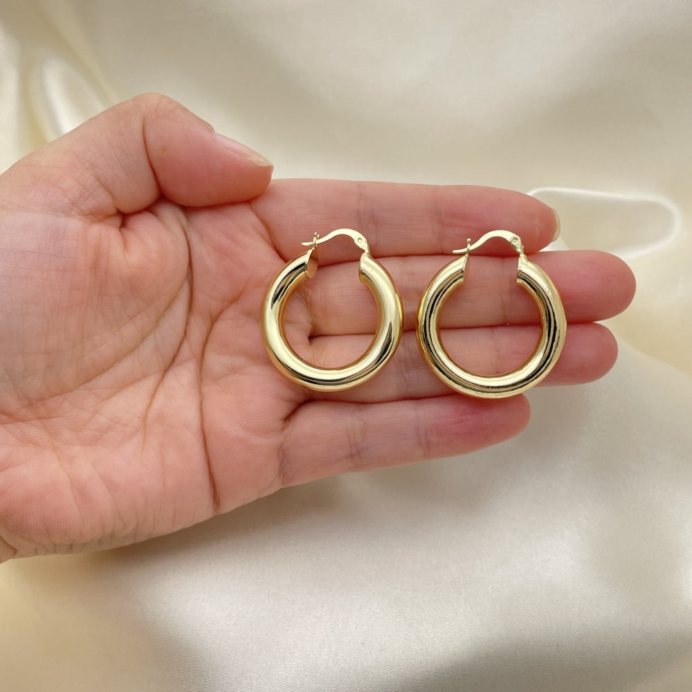 Oro Laminado Medium Hoop, Gold Filled Style Hollow Design, Polished, Golden Finish