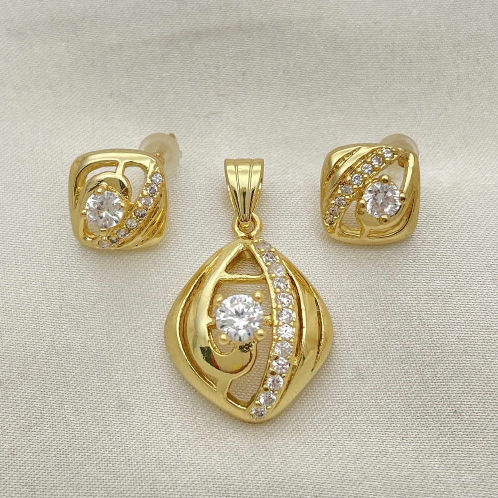 Oro Laminado Earring and Pendant Adult Set, Gold Filled Style with White Cubic Zirconia, Polished, Golden Finish