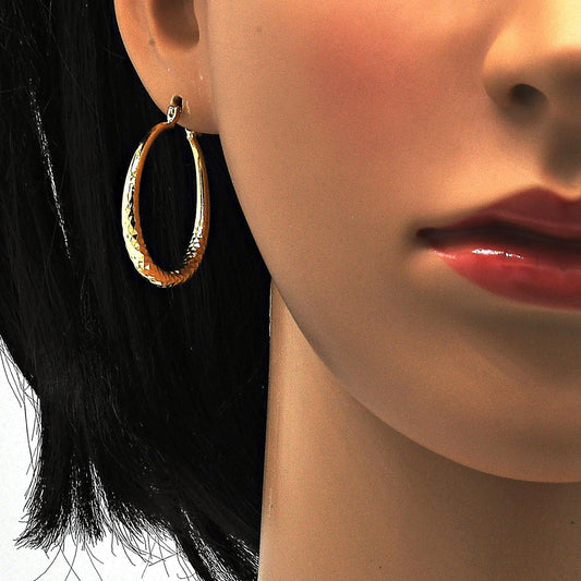 Oro Laminado Medium Hoop, Gold Filled Style Hollow Design, Diamond Cutting Finish, Golden Finish