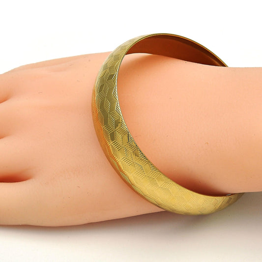 Oro Laminado Individual Bangle, Gold Filled Style Polished, Golden Finish