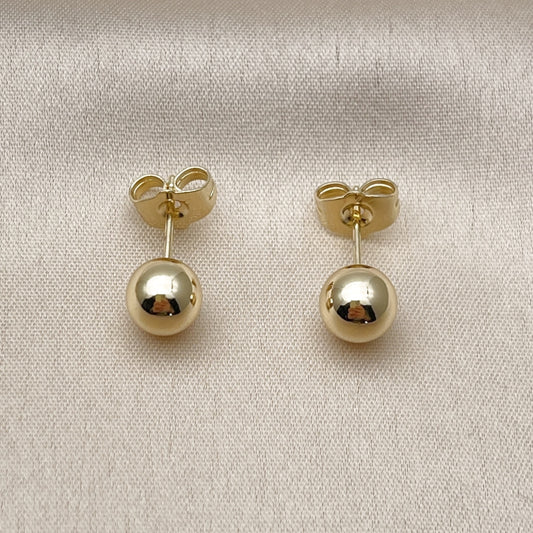 Oro Laminado Stud Earring, Gold Filled Style Ball Design, Polished, Golden Finish