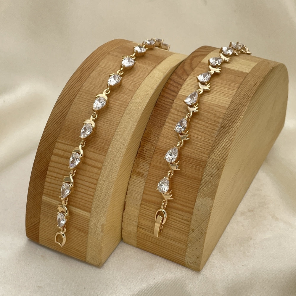 Oro Laminado Tennis Bracelet, Gold Filled Style Teardrop Design, with White Cubic Zirconia, Polished, Golden Finish
