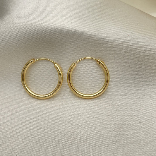 Oro Laminado Small Hoop, Gold Filled Style Polished, Golden Finish