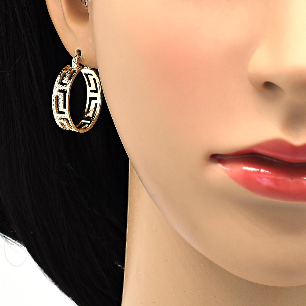 Oro Laminado Small Hoop, Gold Filled Style Greek Key Design, Diamond Cutting Finish, Golden Finish