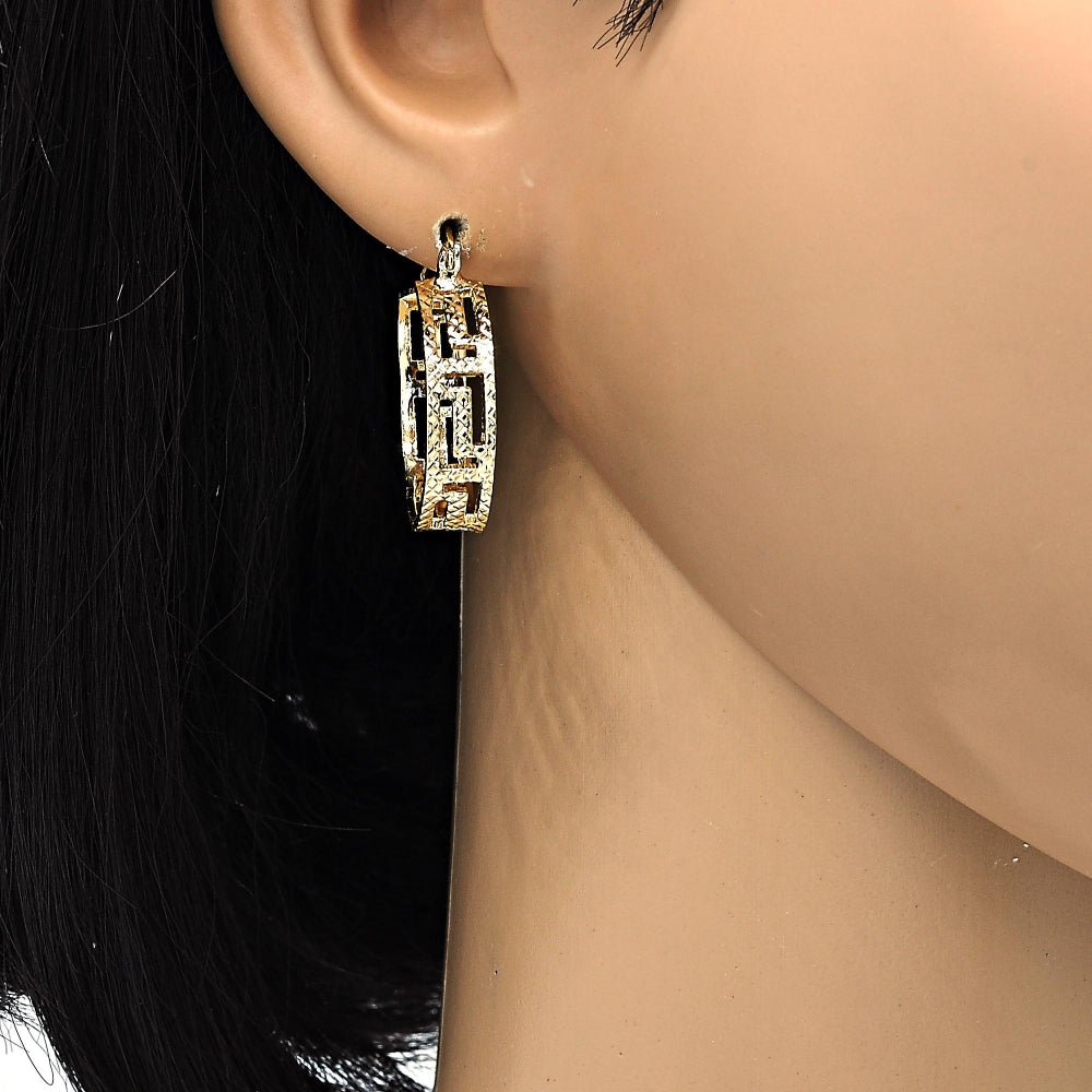 Oro Laminado Small Hoop, Gold Filled Style Greek Key Design, Diamond Cutting Finish, Golden Finish