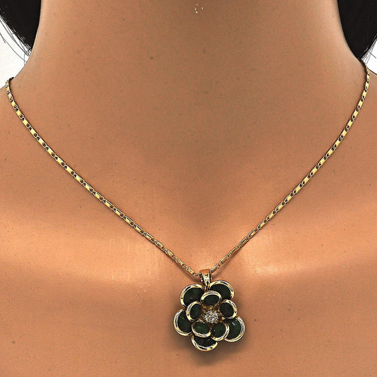 Oro Laminado Earring and Pendant Adult Set, Gold Filled Style Flower Design, with Green and White Crystal, Polished, Golden Finish