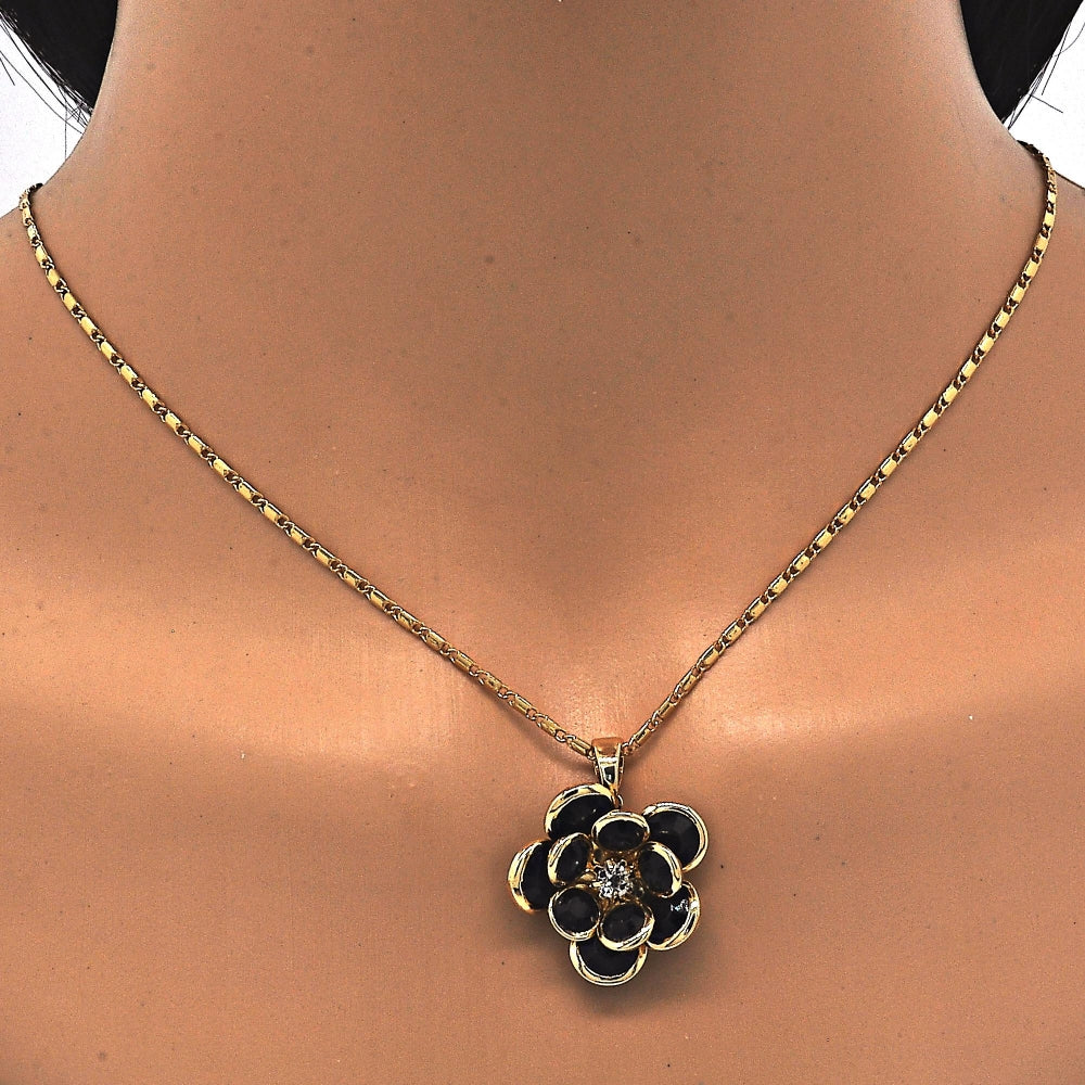 Oro Laminado Earring and Pendant Adult Set, Gold Filled Style Flower Design, with Black and White Crystal, Polished, Golden Finish