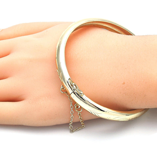 Oro Laminado Individual Bangle, Gold Filled Style Fish Design, Diamond Cutting Finish, Golden Finish