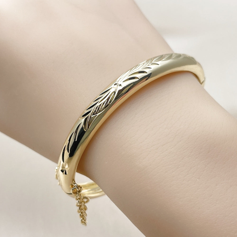 Oro Laminado Individual Bangle, Gold Filled Style Diamond Cutting Finish, Golden Finish