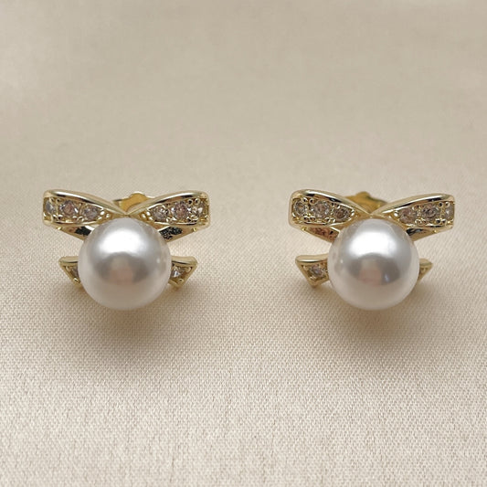 Oro Laminado Stud Earring, Gold Filled Style with White Cubic Zirconia and Ivory Pearl, Polished, Golden Finish