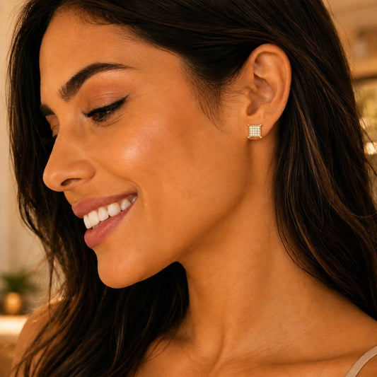 Oro Laminado Stud Earring, Gold Filled Style with White Cubic Zirconia, Polished, Golden Finish