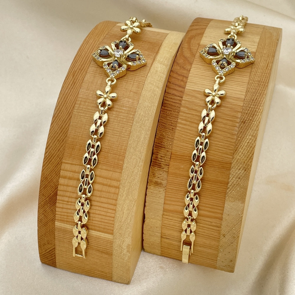 Oro Laminado Fancy Bracelet, Gold Filled Style Flower and Teardrop Design, with Black and White Cubic Zirconia, Polished, Golden Finish