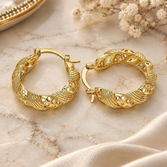 Oro Laminado Medium Hoop, Gold Filled Style Polished, Golden Finish