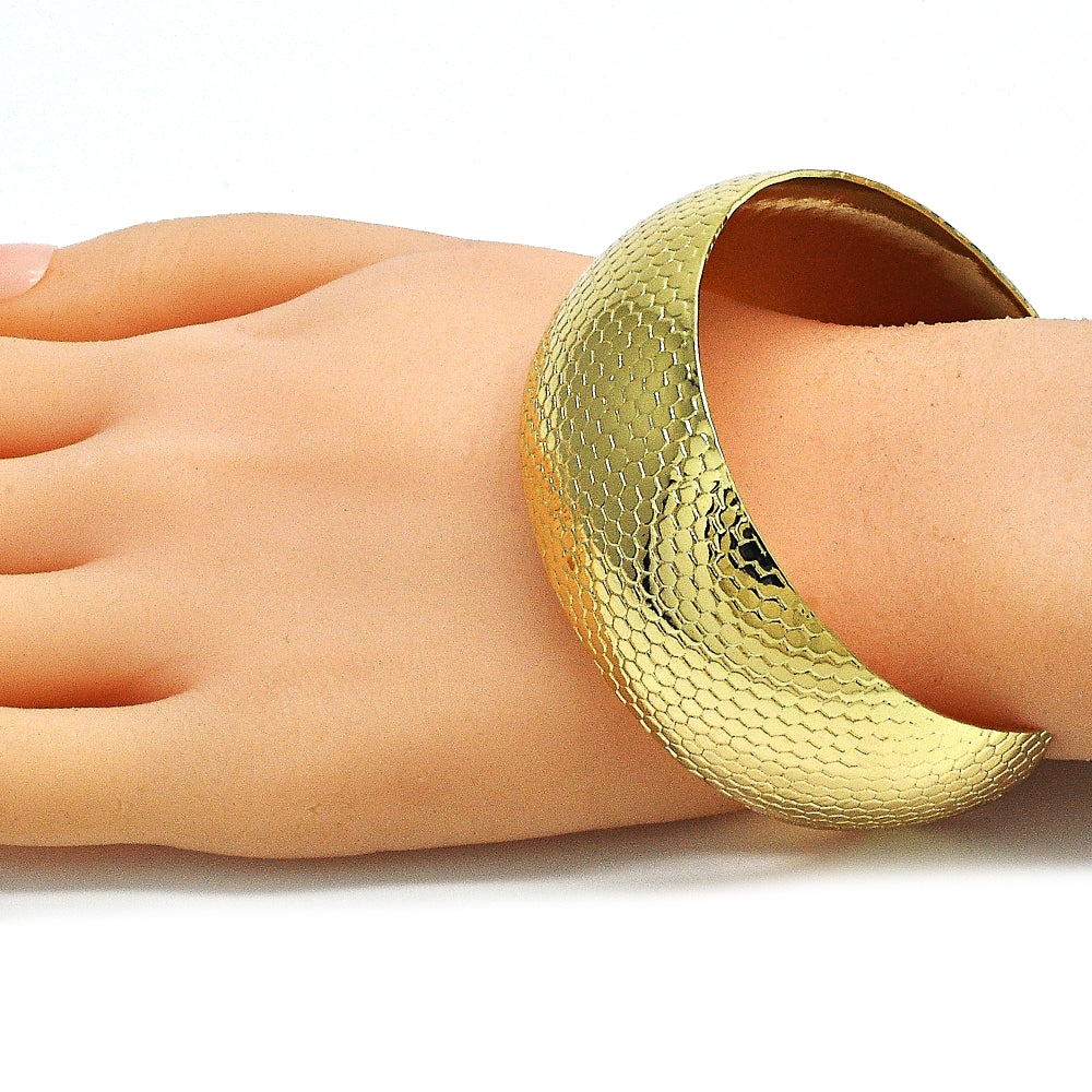 Oro Laminado Individual Bangle, Gold Filled Style Polished, Golden Finish