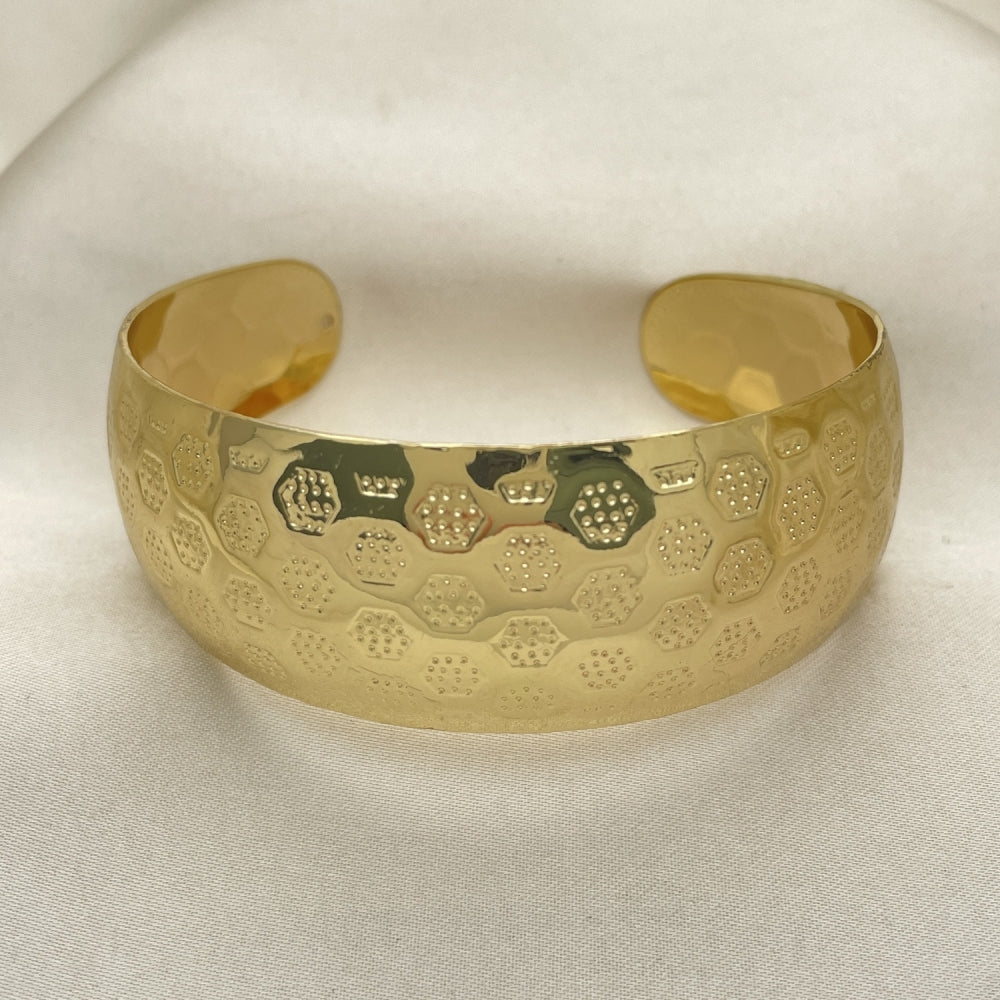 Oro Laminado Individual Bangle, Gold Filled Style Polished, Golden Finish
