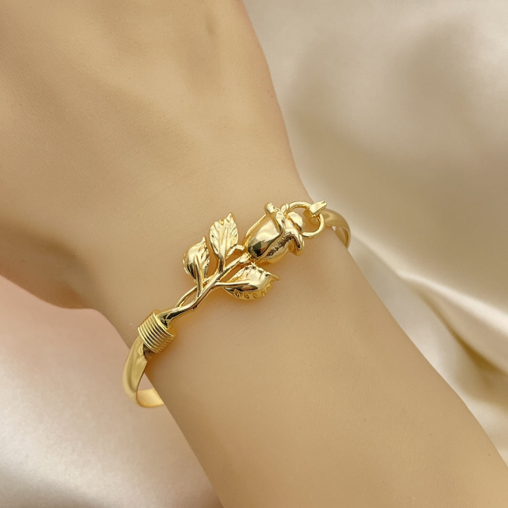 Oro Laminado Individual Bangle, Gold Filled Style Flower Design, Polished, Golden Finish