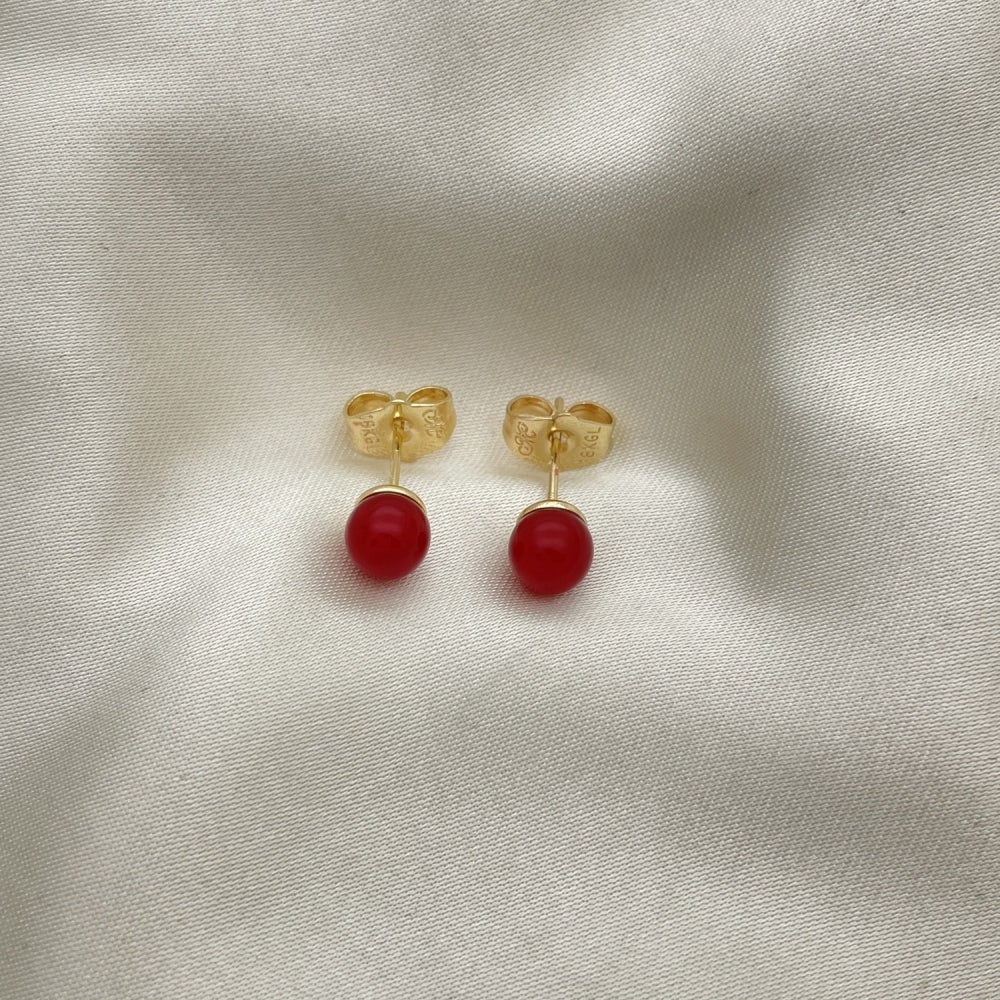 Oro Laminado Stud Earring, Gold Filled Style Ball Design, with Garnet Pearl, Polished, Golden Finish