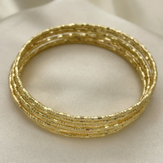 Oro Laminado Semanario Bangle, Gold Filled Style Diamond Cutting Finish, Golden Finish