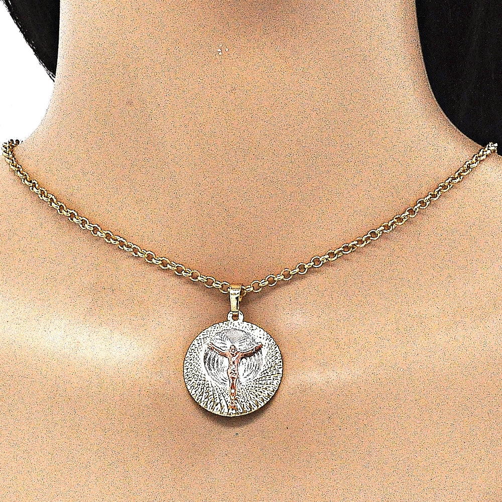Oro Laminado Religious Pendant, Gold Filled Style Jesus Design, Diamond Cutting Finish, Tricolor