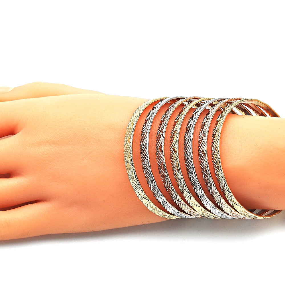Oro Laminado Semanario Bangle, Gold Filled Style Polished, Tricolor