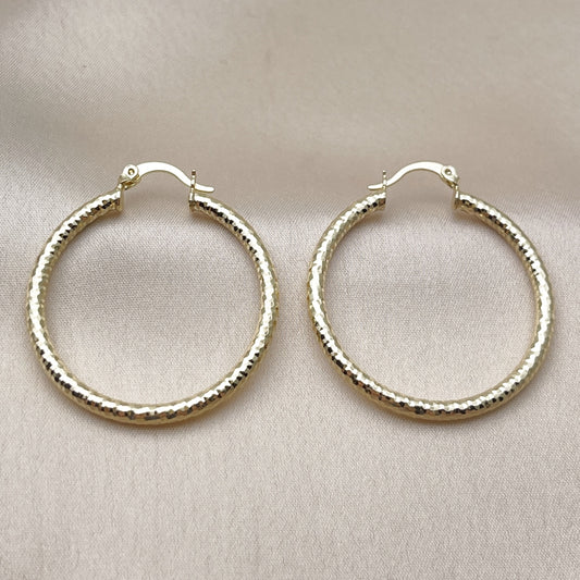 Oro Laminado Medium Hoop, Gold Filled Style Hollow Design, Diamond Cutting Finish, Golden Finish