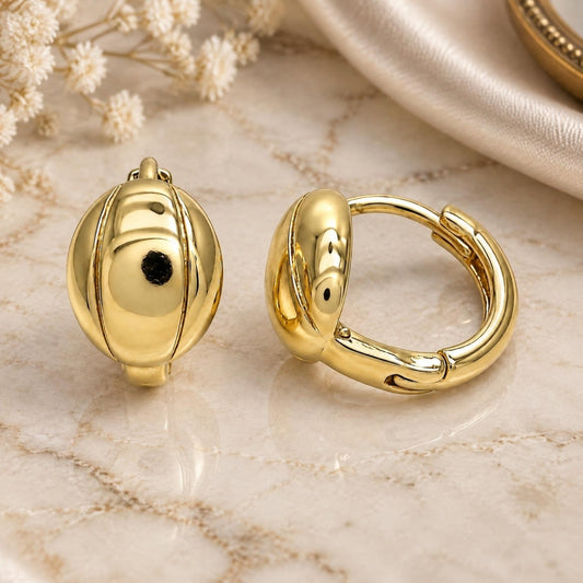 Oro Laminado Huggie Hoop, Gold Filled Style Polished, Golden Finish