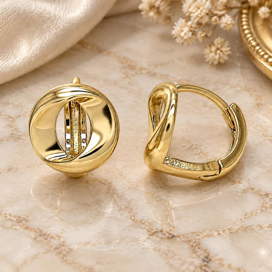 Oro Laminado Huggie Hoop, Gold Filled Style Polished, Golden Finish