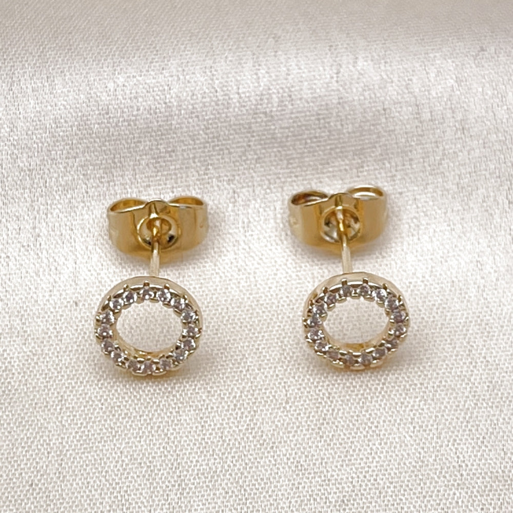 Oro Laminado Stud Earring, Gold Filled Style with White Micro Pave, Polished, Golden Finish